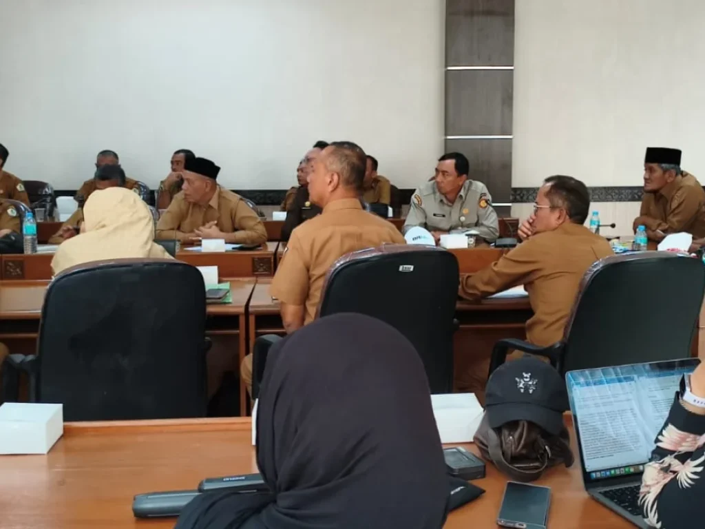 Tim PRR Pusat saat melakukan pertemuan dengan Pemerintah Kabupaten Aceh Utara yang turut di hadir para perwakilan SKPA, Sekda dan Wakil Bupati. [ist]