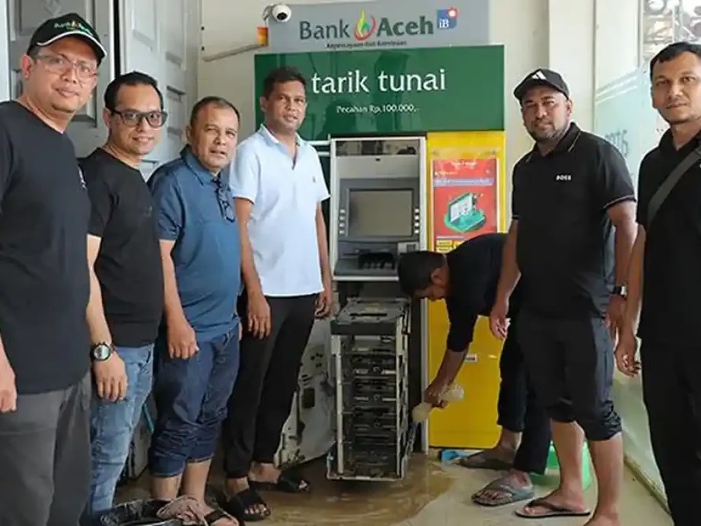 2025-12-01-at-224848_Online