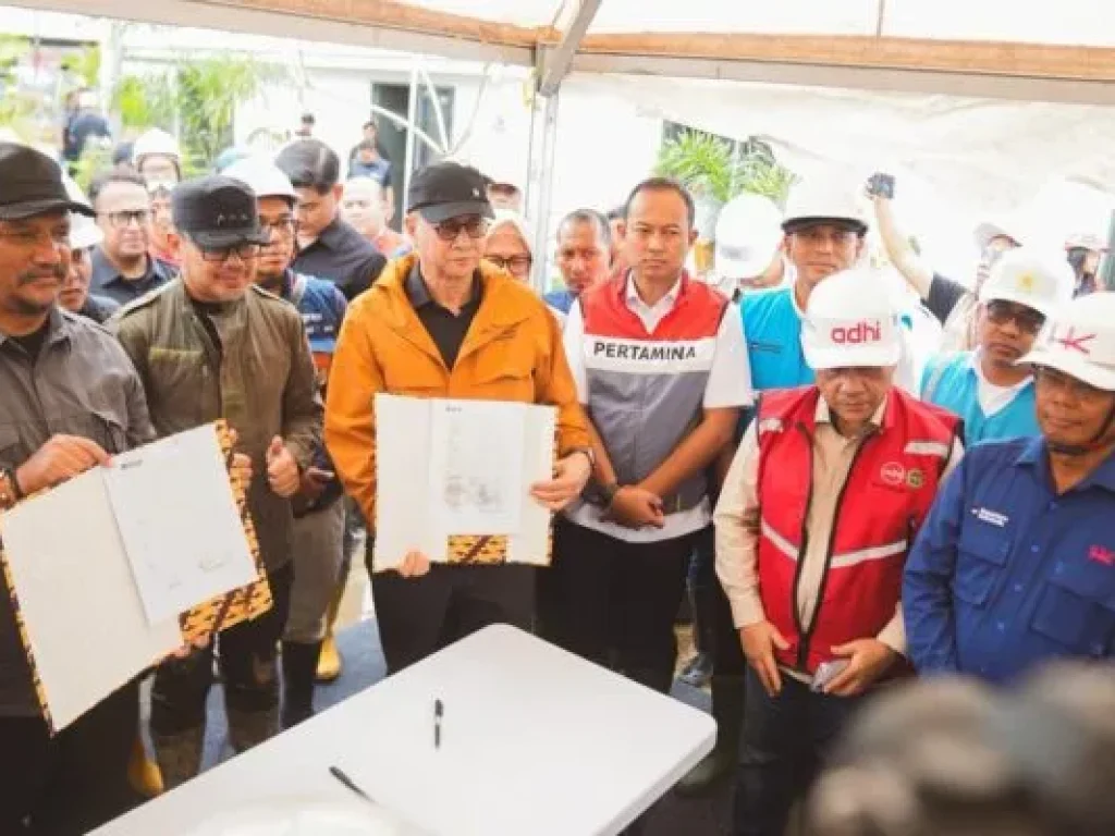 Foto : Penyerahan 600 unit Rumah Hunian Sementara Danantara kepada Pemerintah Kabupaten Aceh Tamiang, Kamis (8/1).